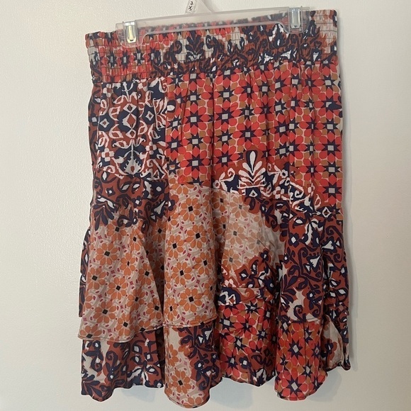 Euc Cabi XS Ruffled Skirt in a Red Boho Floral Print - Picture 8 of 11